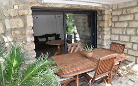 Rez De Chaussee De Villa Marseille 9Eme